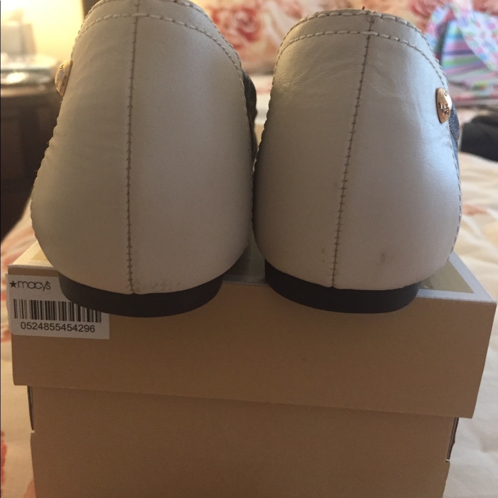 Coach Signature Gray and White Cap-Toe Flats with Pink Lining - Picture 3 of 3